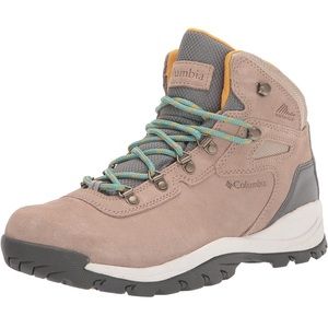 Columbia Women's Newton Ridge Plus Waterproof Amped Hiking Boot